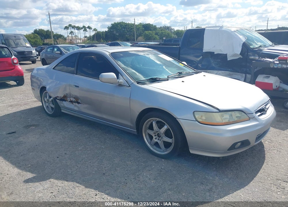 2001 HONDA ACCORD 3.0 EX VIN: 1HGCG22551A022568