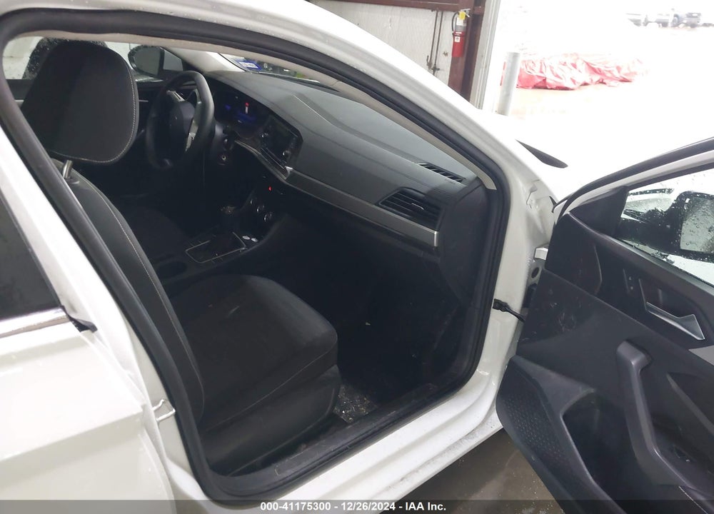 2023 VOLKSWAGEN JETTA VIN: 3VW5M7BU1PM052311