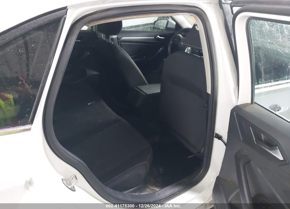 2023 VOLKSWAGEN JETTA VIN: 3VW5M7BU1PM052311