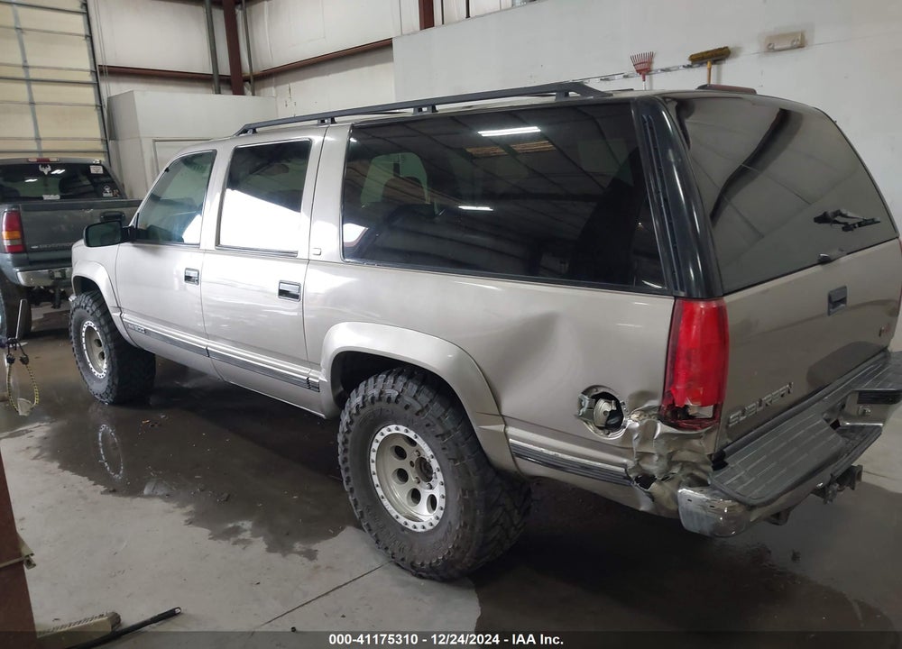 1999 GMC SUBURBAN 1500 SL VIN: 1GKFK16R4XJ720961