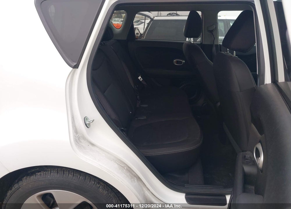 2016 KIA SOUL VIN: KNDJN2A20G7834563