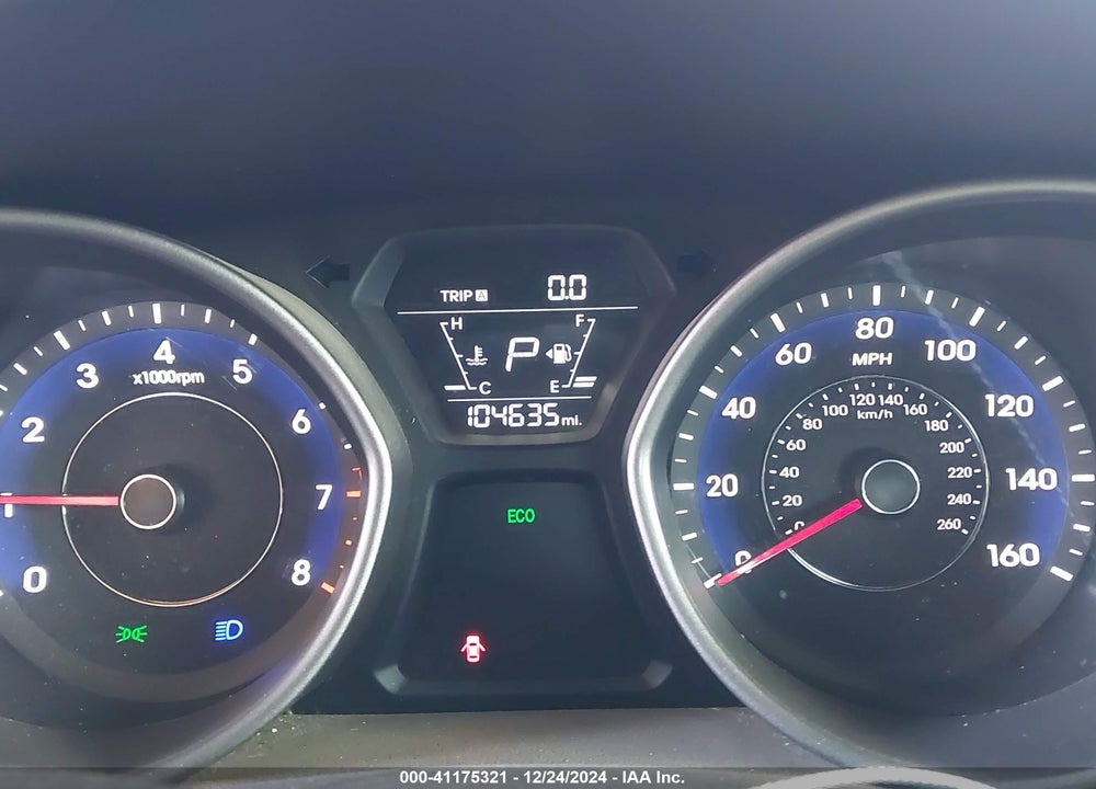 2015 HYUNDAI ELANTRA LIMITED VIN: 5NPDH4AE8FH559884
