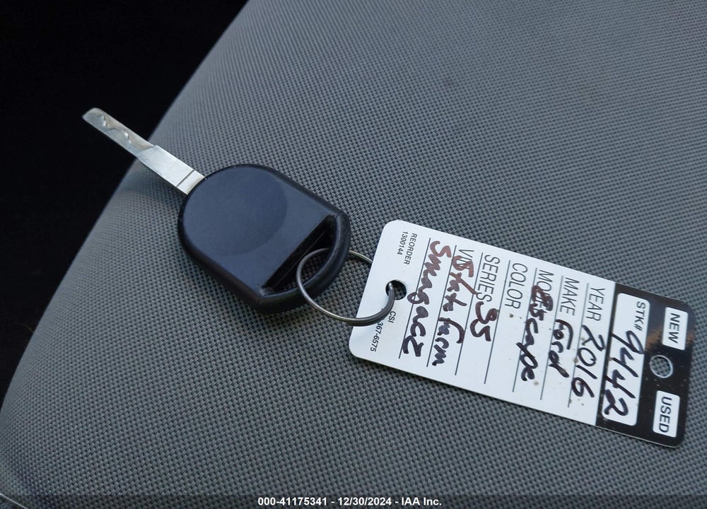 2016 FORD ESCAPE VIN: 1FMCU0G74GUC89709