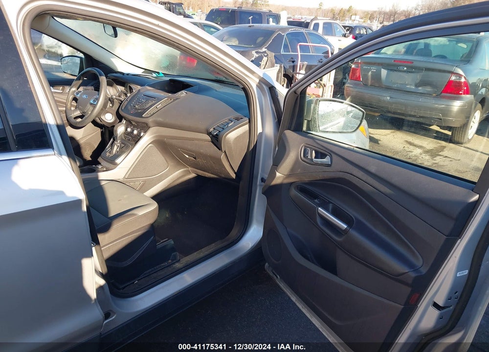 2016 FORD ESCAPE VIN: 1FMCU0G74GUC89709