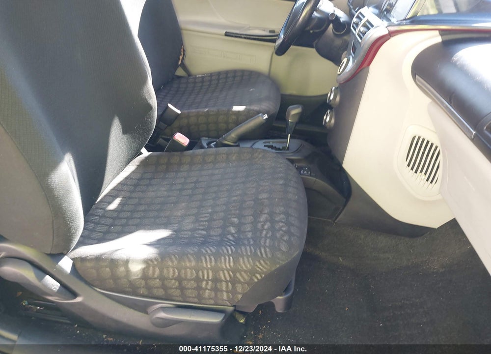 2012 SCION IQ VIN: JTNJJXB06CJ017287