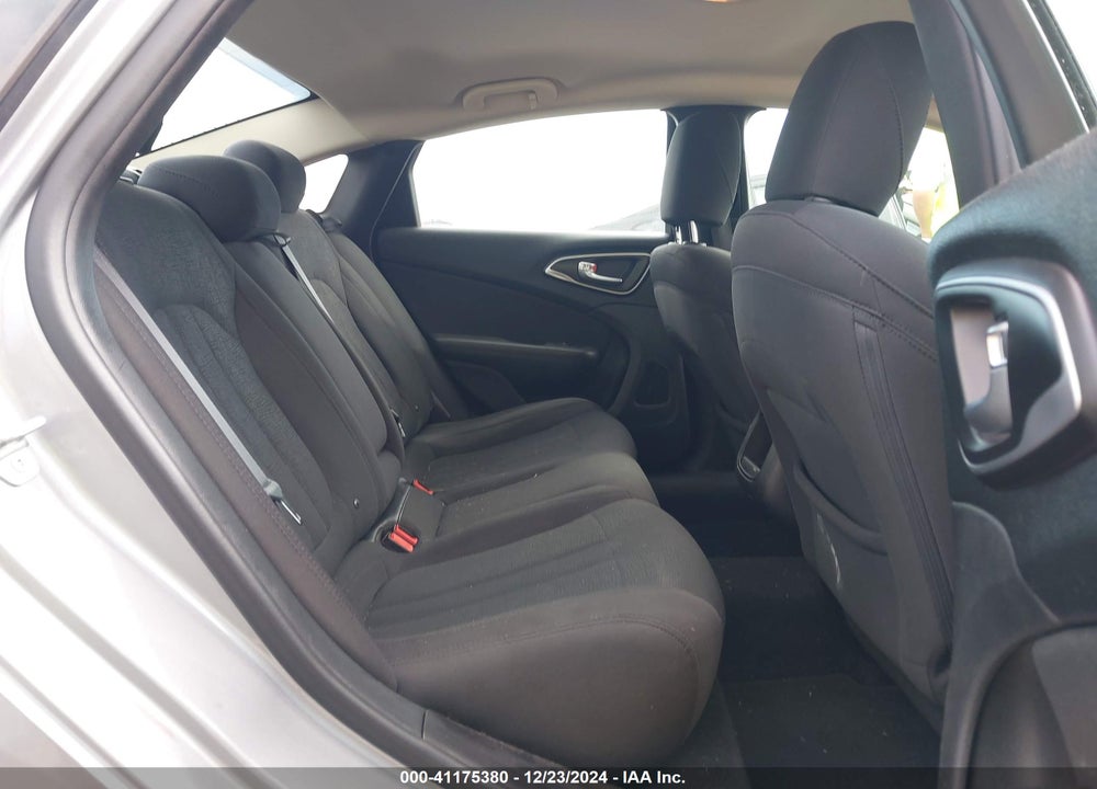 2016 CHRYSLER 200 LIMITED VIN: 1C3CCCAB0GN108870