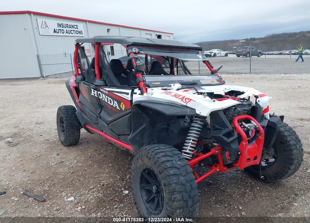 2024 HONDA SXS1000 S4X VIN: 1HFVE06E4R4400083