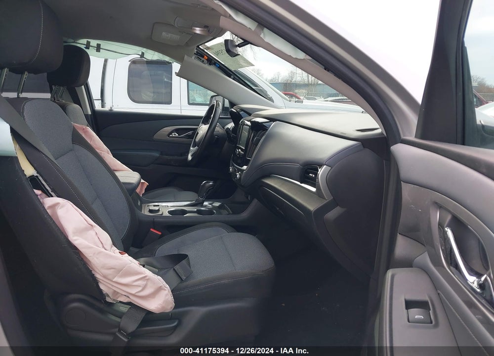 2018 CHEVROLET TRAVERSE 1LT VIN: 1GNERGKW4JJ109800