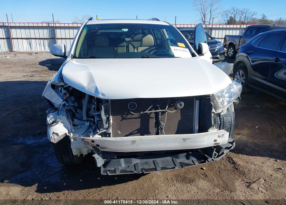2011 TOYOTA HIGHLANDER LIMITED V6 VIN: 5TDYK3EH5BS049112