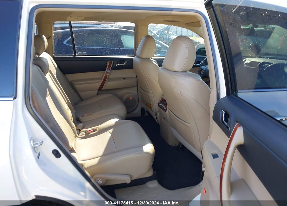 2011 TOYOTA HIGHLANDER LIMITED V6 VIN: 5TDYK3EH5BS049112