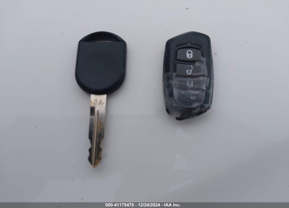 2014 FORD MUSTANG V6 VIN: 1ZVBP8AM7E5269821