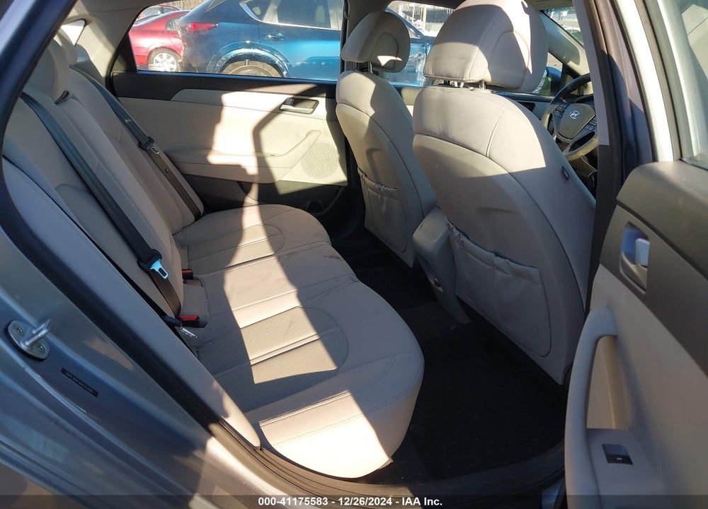 2017 HYUNDAI SONATA SE VIN: 5NPE24AF9HH553982