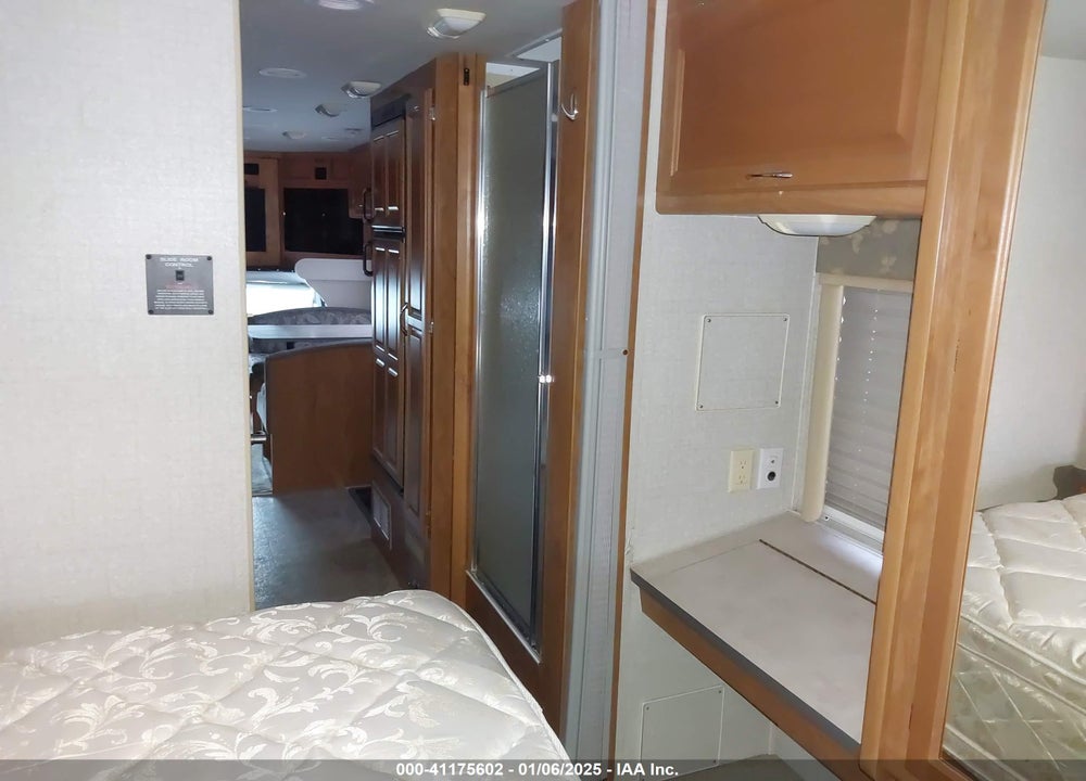2006 FORD E-450 JAMBOREE MOTOR HOME VIN: 1FDXE45S56DA39987
