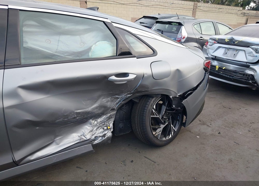 2025 KIA K5 GT LINE VIN: KNAG64J74S5311675