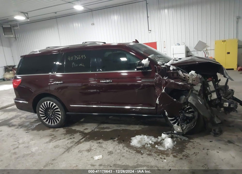 2018 LINCOLN NAVIGATOR BLACK LABEL VIN: 5LMJJ2TT2JEL14023