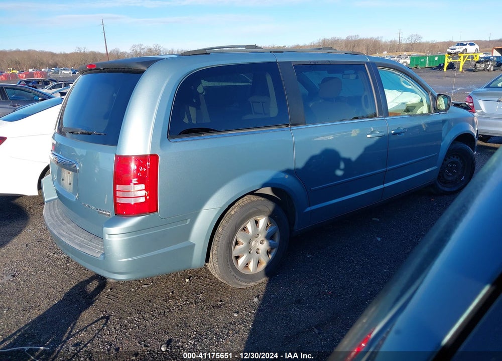2009 CHRYSLER TOWN & COUNTRY LX VIN: 2A8HR44E39R512675