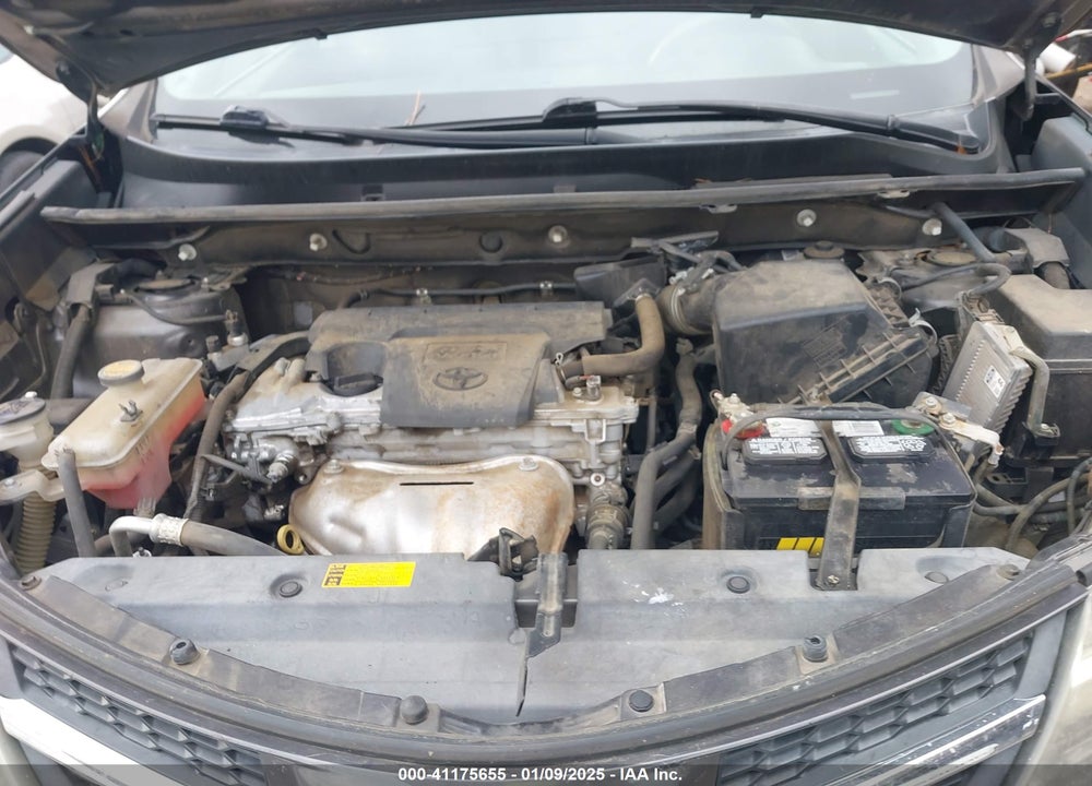 2015 TOYOTA RAV4 XLE VIN: 2T3WFREV5FW164804