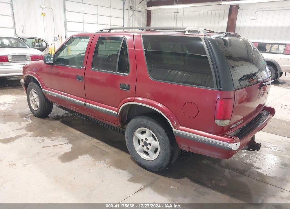 1997 CHEVROLET BLAZER LS VIN: 1GNDT13W1VK202136
