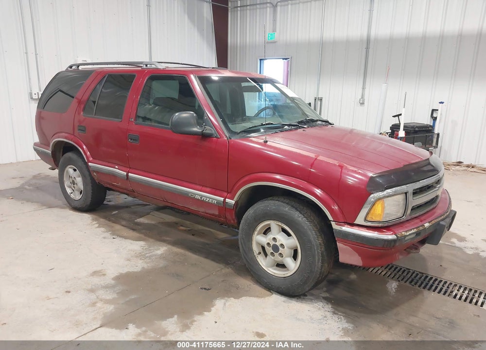 1997 CHEVROLET BLAZER LS VIN: 1GNDT13W1VK202136