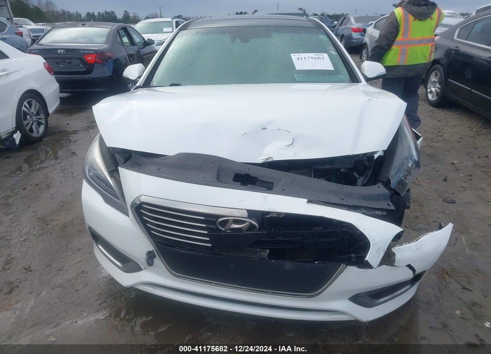 2016 HYUNDAI SONATA HYBRID VIN: KMHE34L12GA027550