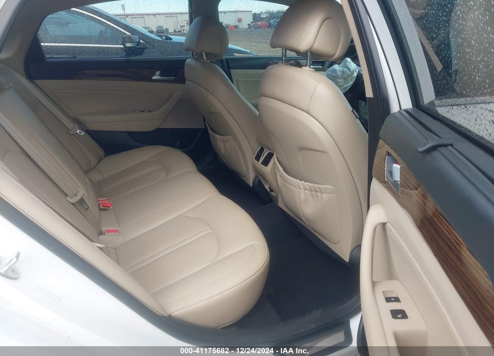 2016 HYUNDAI SONATA HYBRID VIN: KMHE34L12GA027550