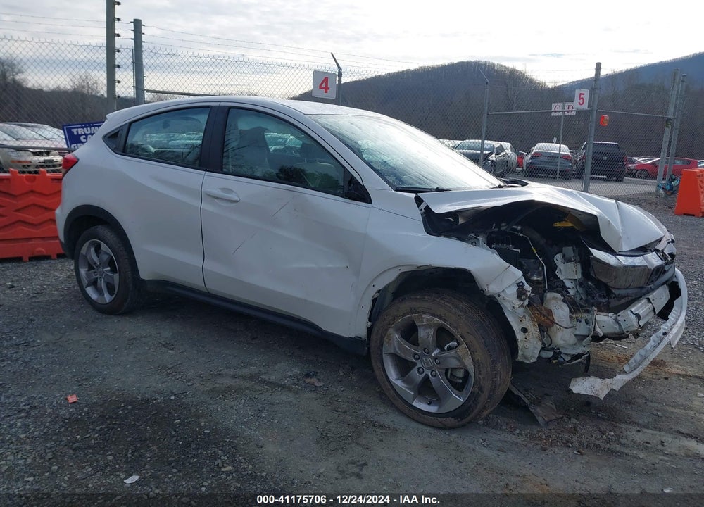 2022 HONDA HR-V AWD LX VIN: 3CZRU6H31NM724243