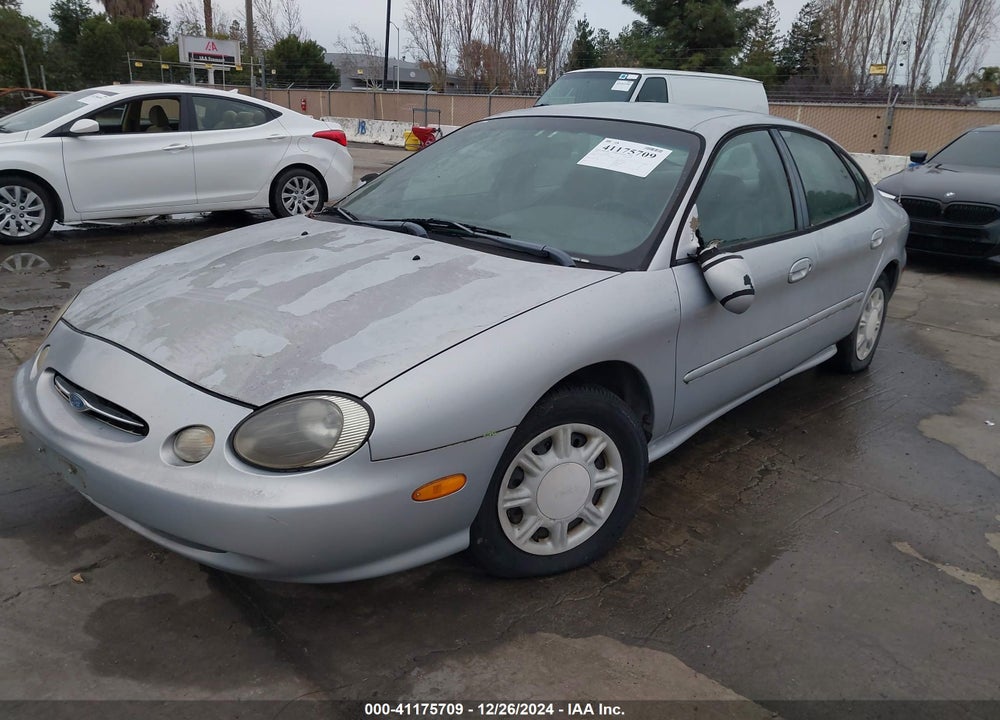 1998 FORD TAURUS LX/SE VIN: 1FAFP52U1WG106613