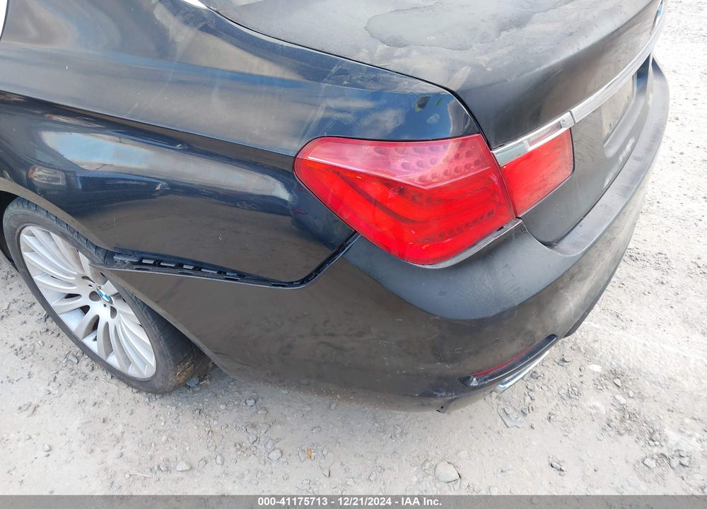 2009 BMW 750LI VIN: WBAKB83559CY58341