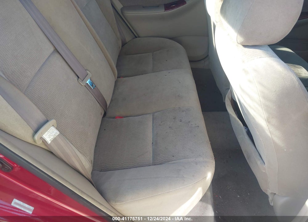 2005 TOYOTA COROLLA LE VIN: 1NXBR32E45Z444969