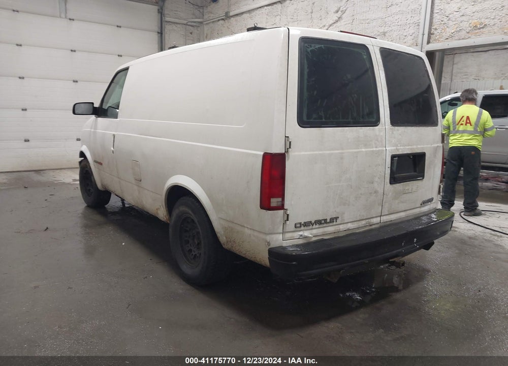 2000 CHEVROLET ASTRO VIN: 1GCDL19W6YB212603