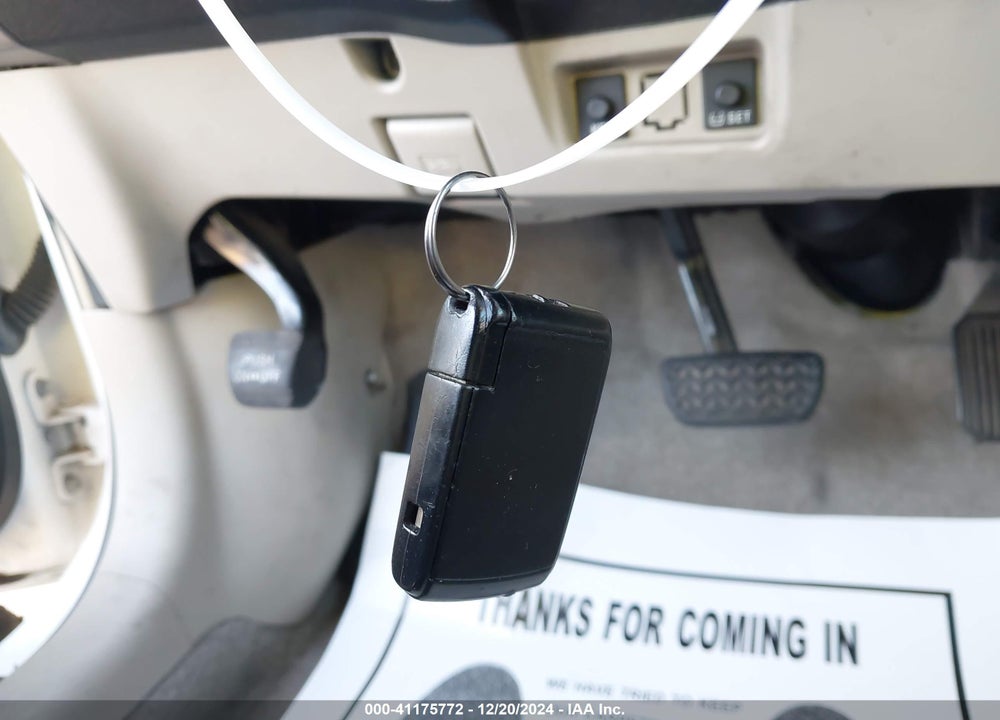 2008 TOYOTA PRIUS VIN: JTDKB20U683424536