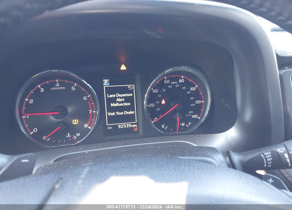 2016 TOYOTA RAV4 SE VIN: JTMNFREV4GJ087760