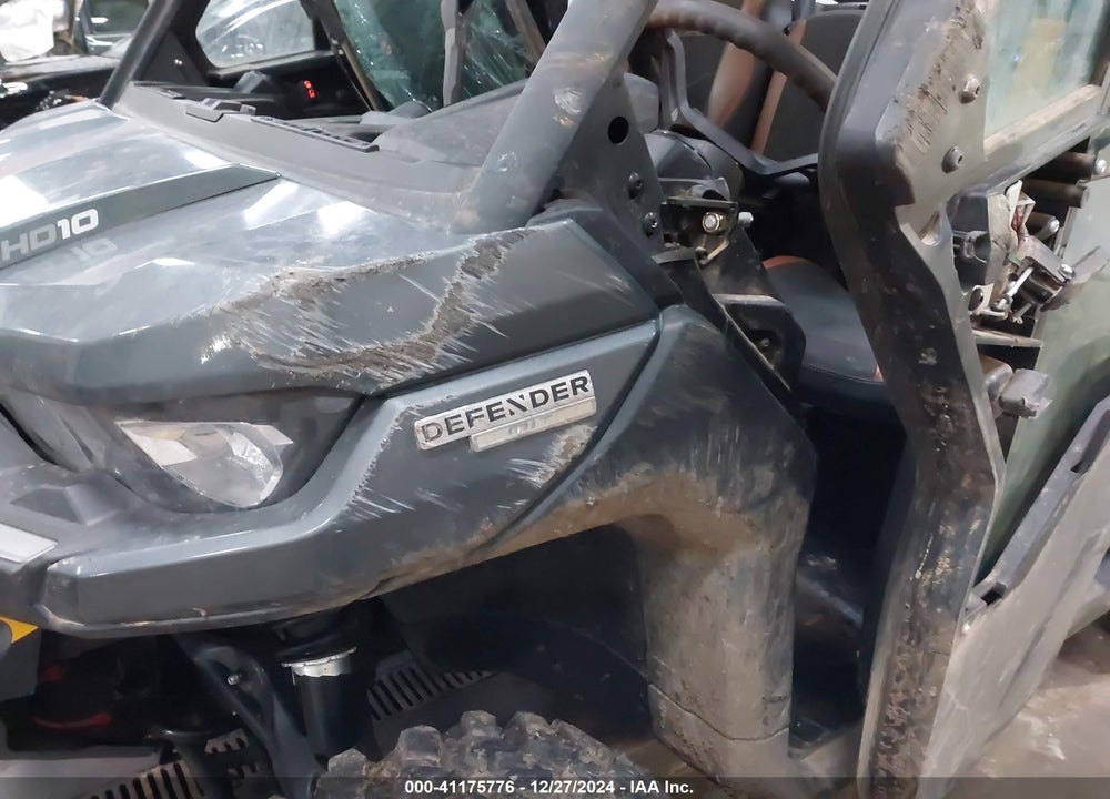 2024 CAN-AM DEFENDER LIMITED CAB HD10 VIN: 3JBUVAX40RK002115