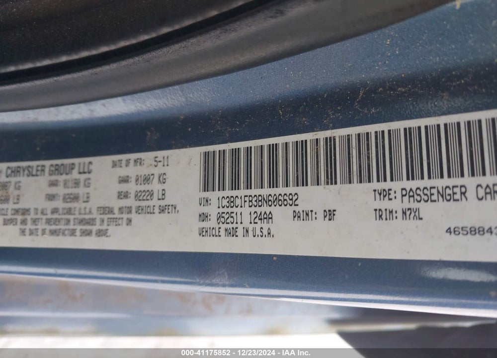 2011 CHRYSLER 200 TOURING VIN: 1C3BC1FB3BN606692
