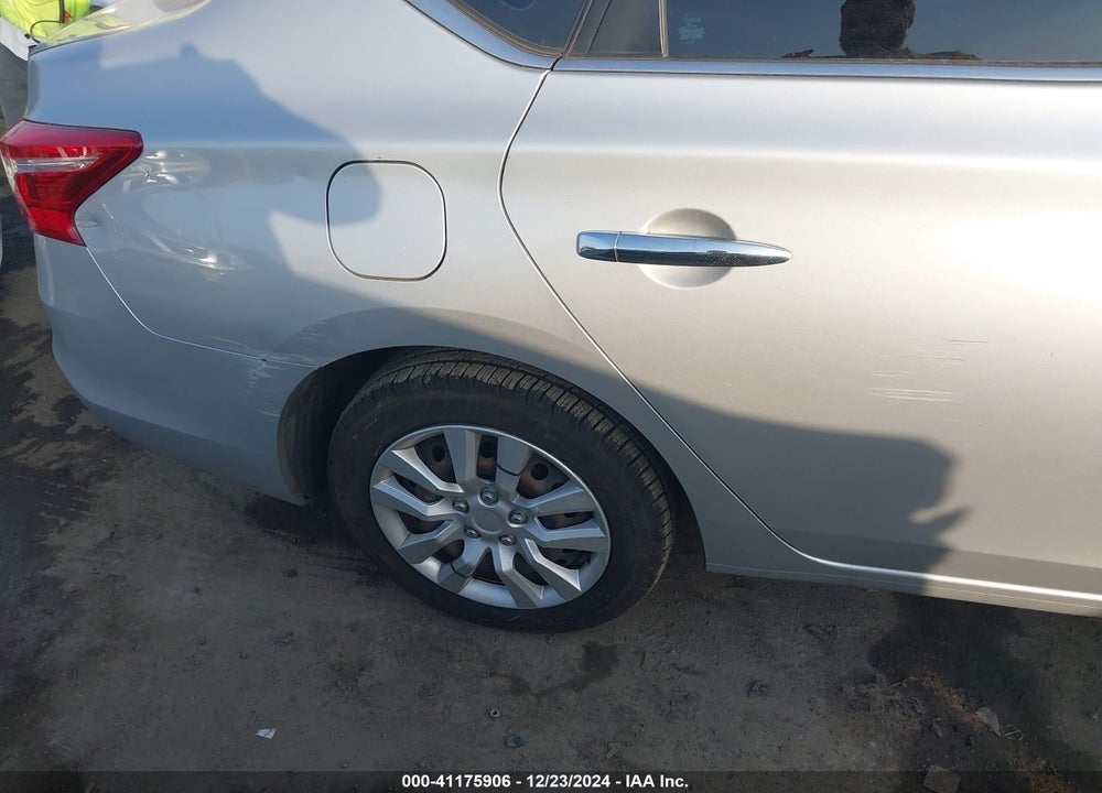 2017 NISSAN SENTRA SV VIN: 3N1AB7AP4HY347578
