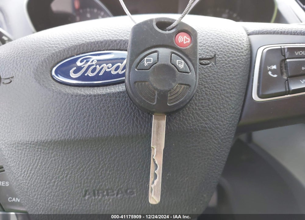 2018 FORD ESCAPE S VIN: 1FMCU0F70JUD20415