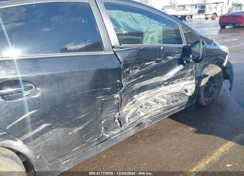 2015 TOYOTA PRIUS TWO VIN: JTDKN3DU1F1973707