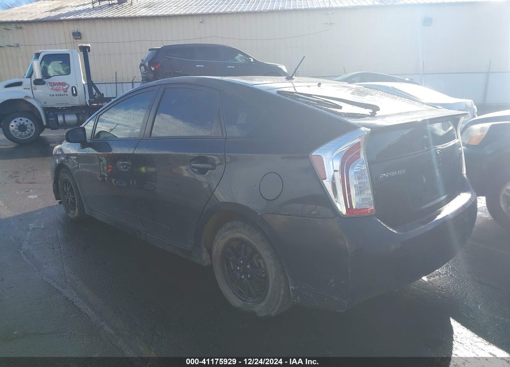 2015 TOYOTA PRIUS TWO VIN: JTDKN3DU1F1973707