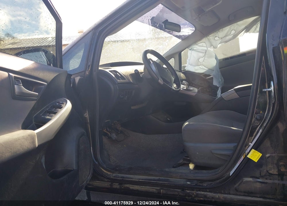2015 TOYOTA PRIUS TWO VIN: JTDKN3DU1F1973707