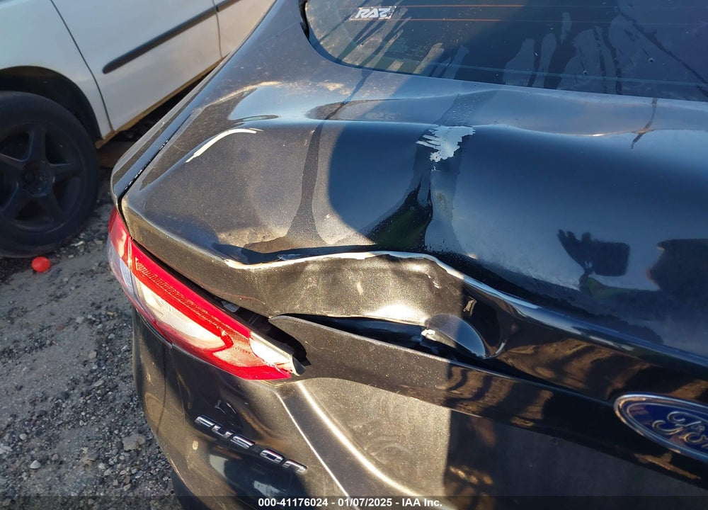 2013 FORD FUSION VIN: 3FA6P0HR2DR202973