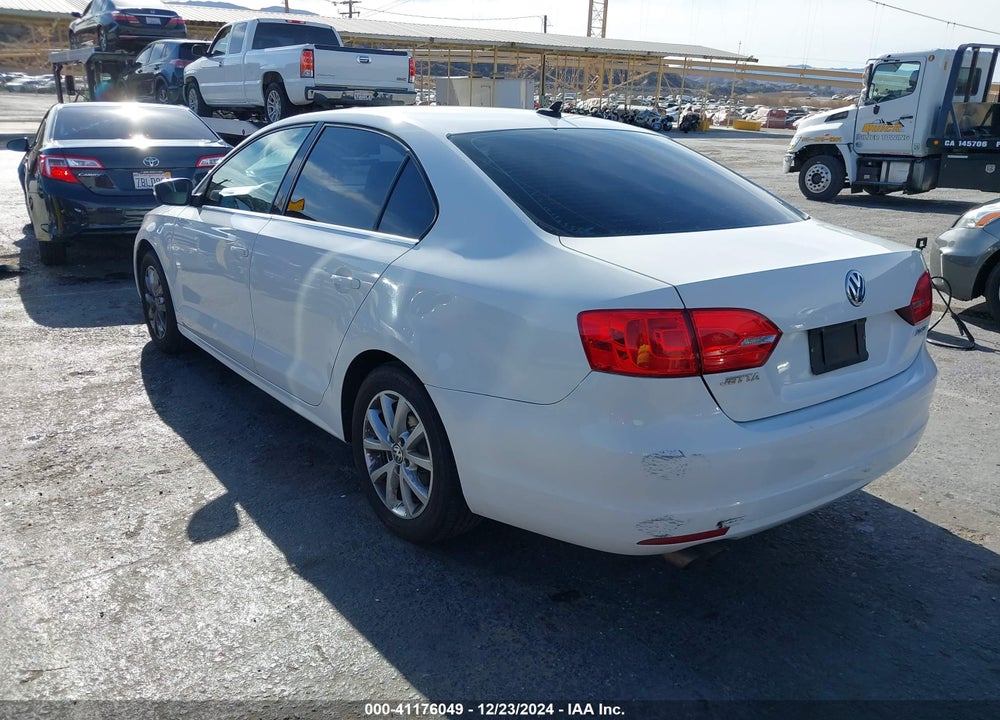 2013 VOLKSWAGEN JETTA VIN: 3VWDP7AJXDM398783