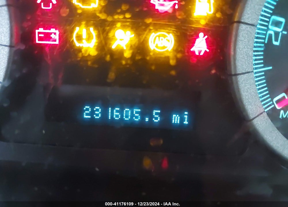 2008 FORD ESCAPE LIMITED VIN: 1FMCU04108KA92582