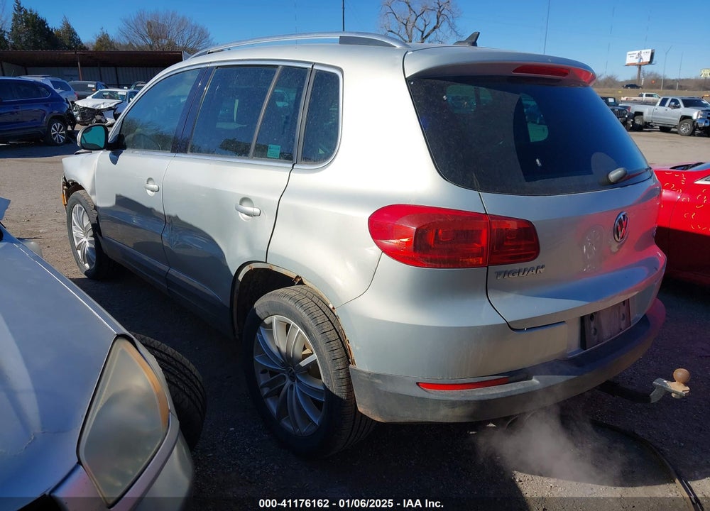 2012 VOLKSWAGEN TIGUAN VIN: WVGBV7AX4CW607367