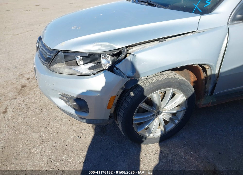 2012 VOLKSWAGEN TIGUAN VIN: WVGBV7AX4CW607367