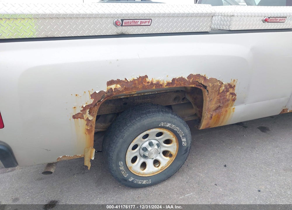 2009 CHEVROLET SILVERADO 1500 VIN: 1GCEC14X49Z152043