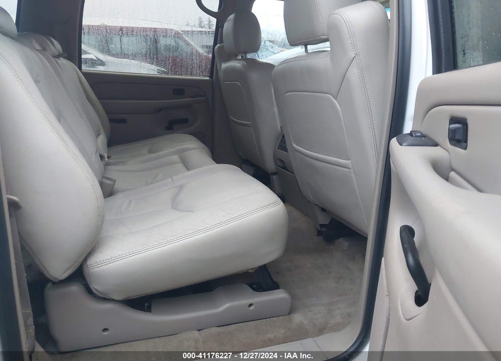 2004 GMC YUKON XL 1500 SLT VIN: 3GKFK16Z94G224681
