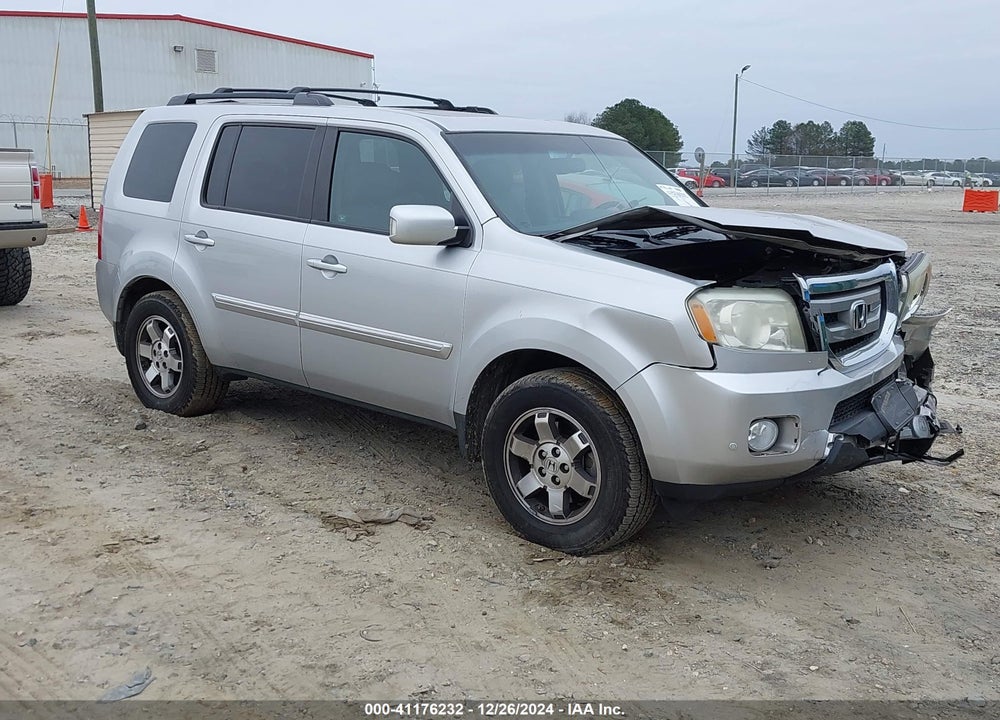 2011 HONDA PILOT TOURING VIN: 5FNYF3H98BB048050