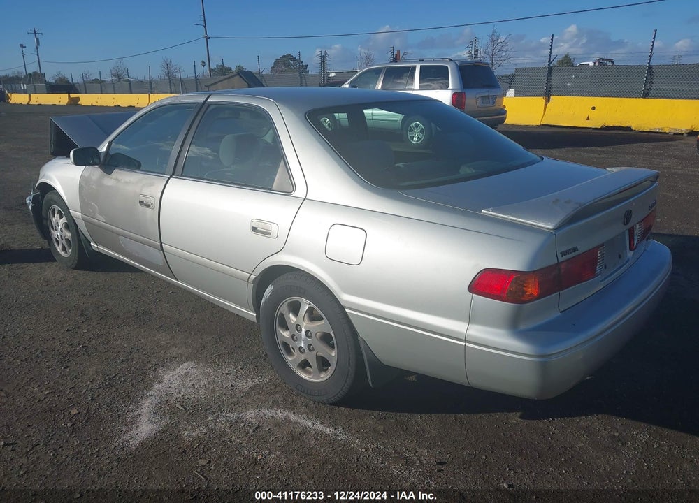 2000 TOYOTA CAMRY LE V6 VIN: 4T1BF22K0YU104716