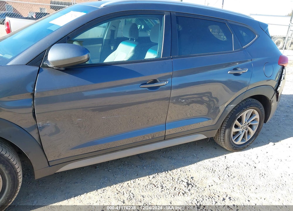 2018 HYUNDAI TUCSON SEL VIN: KM8J3CA44JU728411