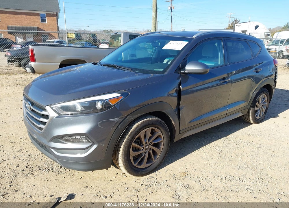 2018 HYUNDAI TUCSON SEL VIN: KM8J3CA44JU728411